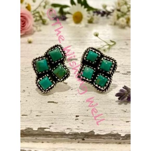 Kingman Turquoise Greenish Blue Cluster Earrings Sterling Silver 925 - Picture 1 of 5